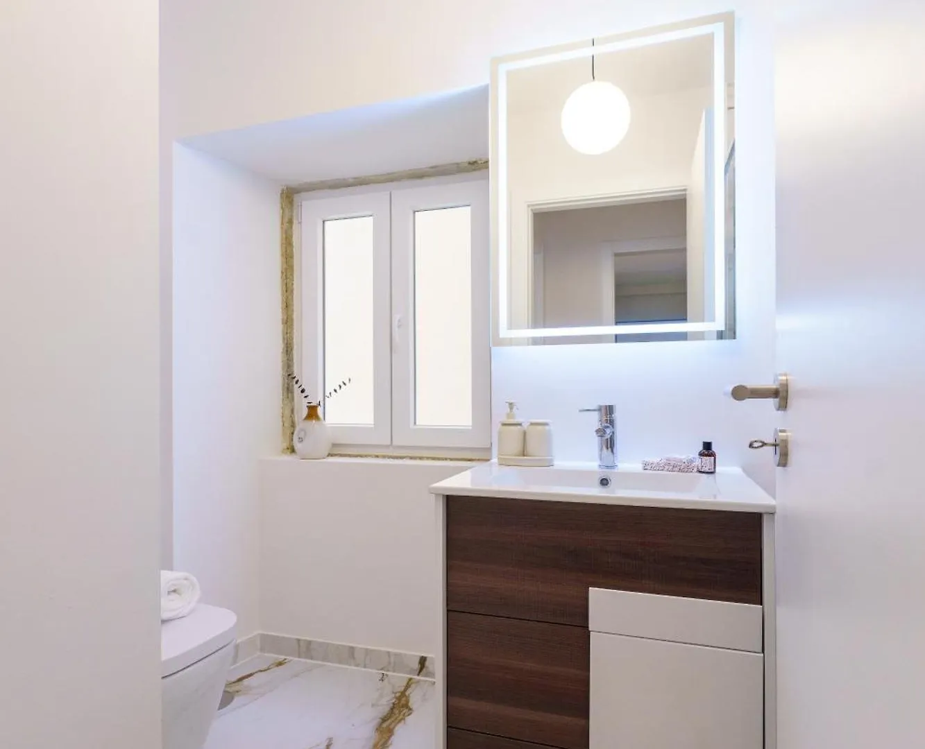 Anjos 1ºh Apartment Lisbon